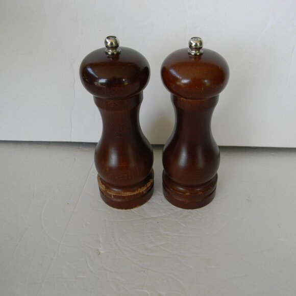 Cole & Mason Salt Mill Grinder-Pepper Grinder MADE IN ENGLAND CLASSIC - Picture 1 of 6